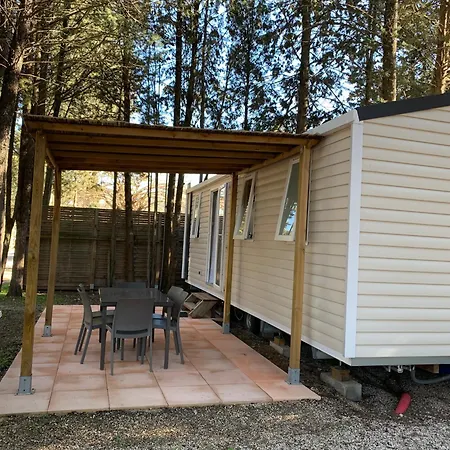 La Vallee De Campsite 4*