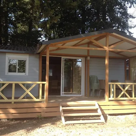 Camping La Vallee De 4*