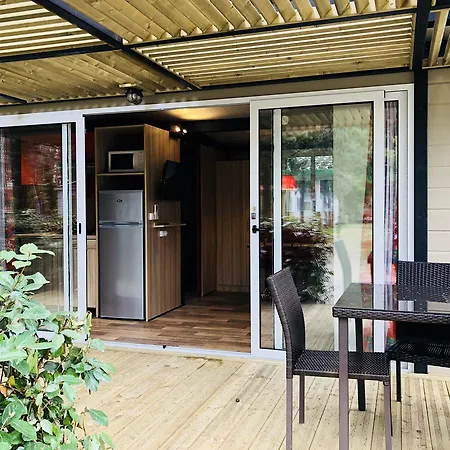 La Vallee De Campsite 4*